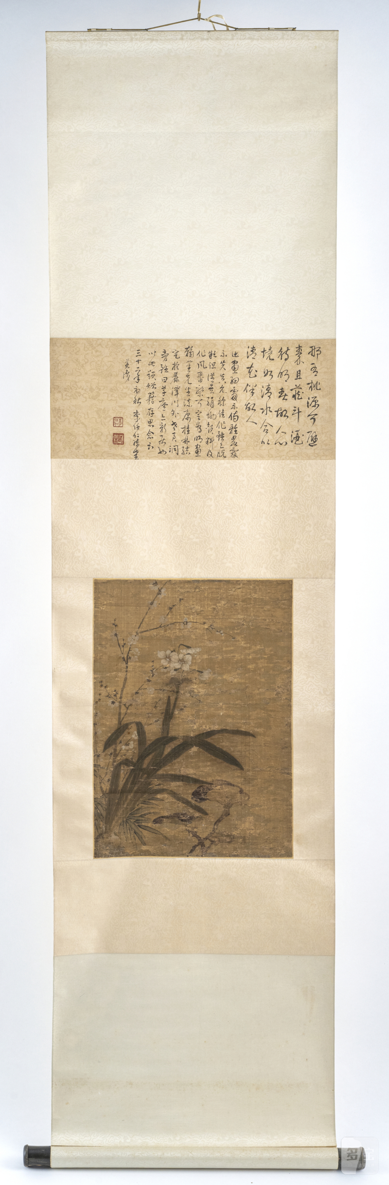 Anonymous painter: Still life - daffodils, prunus and lingzhi mushrooms, with calligraphy and commentary by Li Renren (1887-1968) - 图2